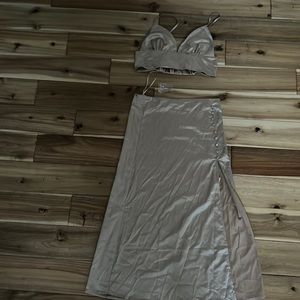 Gold silk set